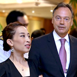 Принцеса Таиланда и Заместитель исполнительного директора УПН ООН Альдо Лале Демоз на II Международном Семинаре и Конференции по Альтернативному Развитию (ICAD2) в Бангкоке. Фото: УПН ООН