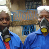 Justice Tettey, do UNODC, visita a Guiné em missão para testes de precursosres químicos.