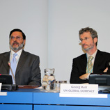 Diretor Adjunto do UNODC Sandeep Chawla (à esquerda) com Georg Kell, Diretor Executivo do Escritório do Pacto Global da ONU 
