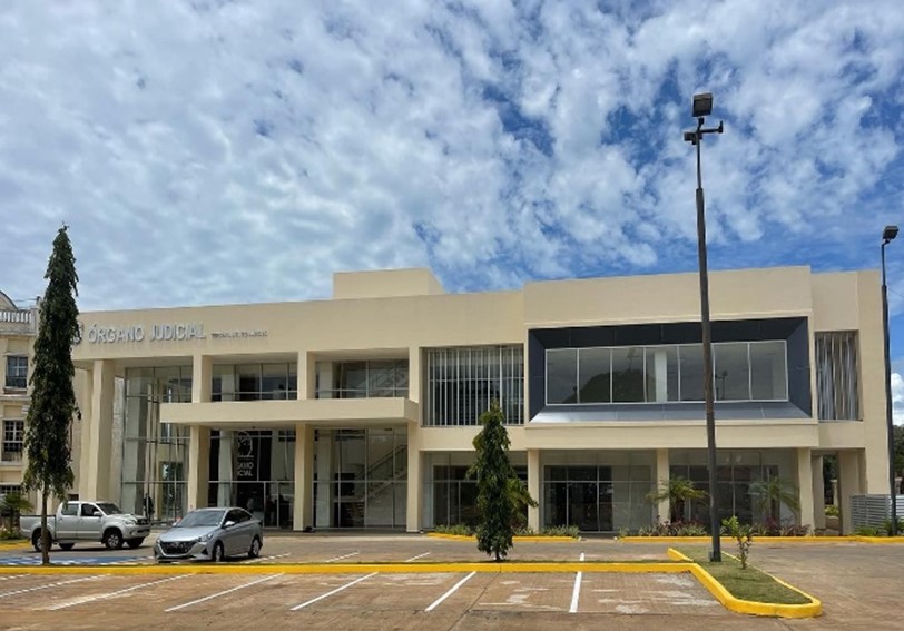 Edificio del Instituto de la Defensa Pública, la Oficina de Asesoría Legal Gratuita para las Víctimas del Delito y el Centro de Métodos Alternos de Resolución de Conflictos, en David, Chiriquí.
