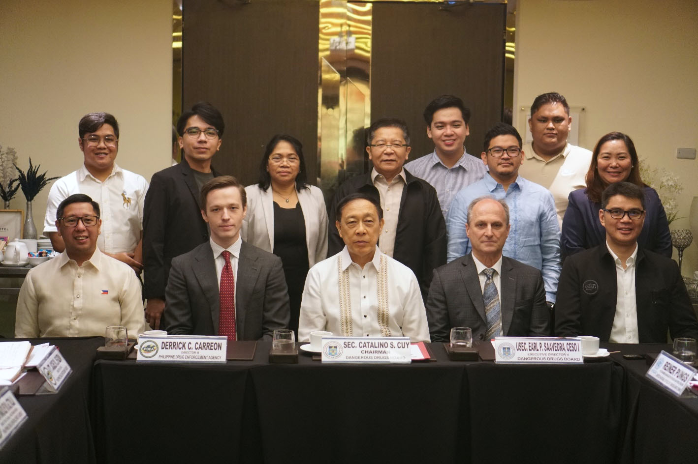 Reiner Pungs, UNODC Drugs and Precursors Programme Manager, and John Wojcik, Associate Programme Officer for Transnational Organized Crime, are joined by Secretary Catalino S. Cuy, Chairman of the Dangerous Drugs Board, Undersecretary Earl P. Saavedra, and Director Derrick Carreon of the Philippine Drug Enforcement Agency, together with other senior officers.